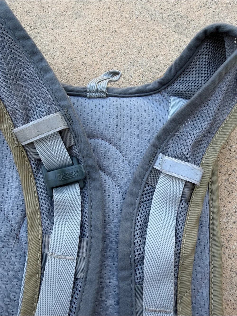 CAMELBAK Tan & Yellow 1.5L Hydration Pack Bladder not included